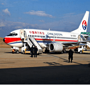 海西花土沟机场物流航空快运业稳步发展的原因是什么？
